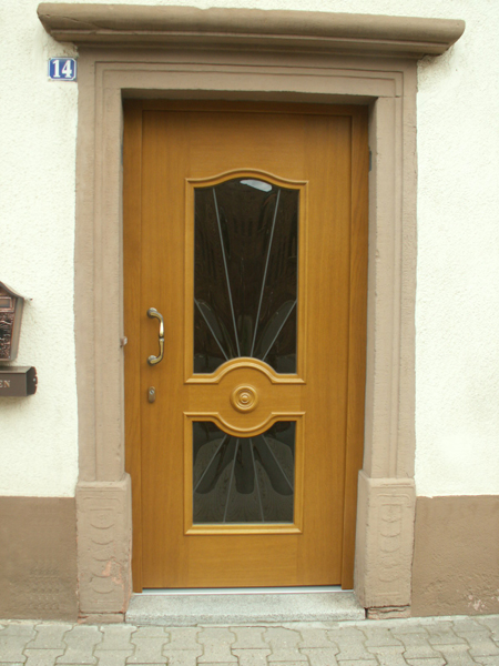  Haustür mit Glaseinsatz 